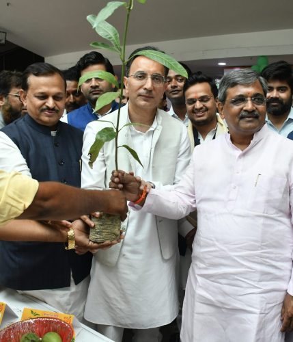 केंद्रीय-राज्य-मंत्री-जितिन-प्रसाद-ही-एवं-एनडीएमसी-उपाध्यक्ष-सतीश-उपाध्याय-जी-